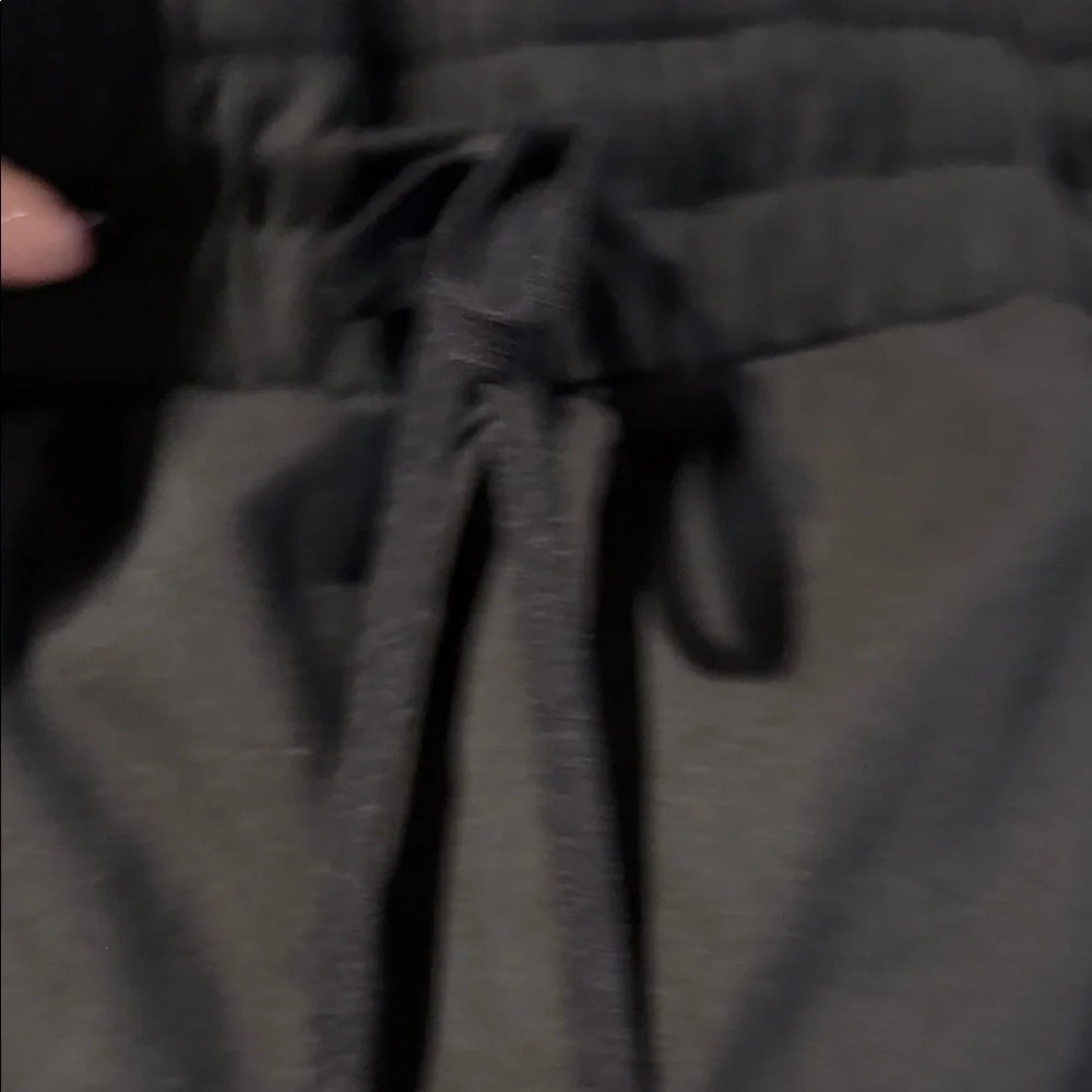 Mondetta Black Cargo Joggers - Picture 3 of 4